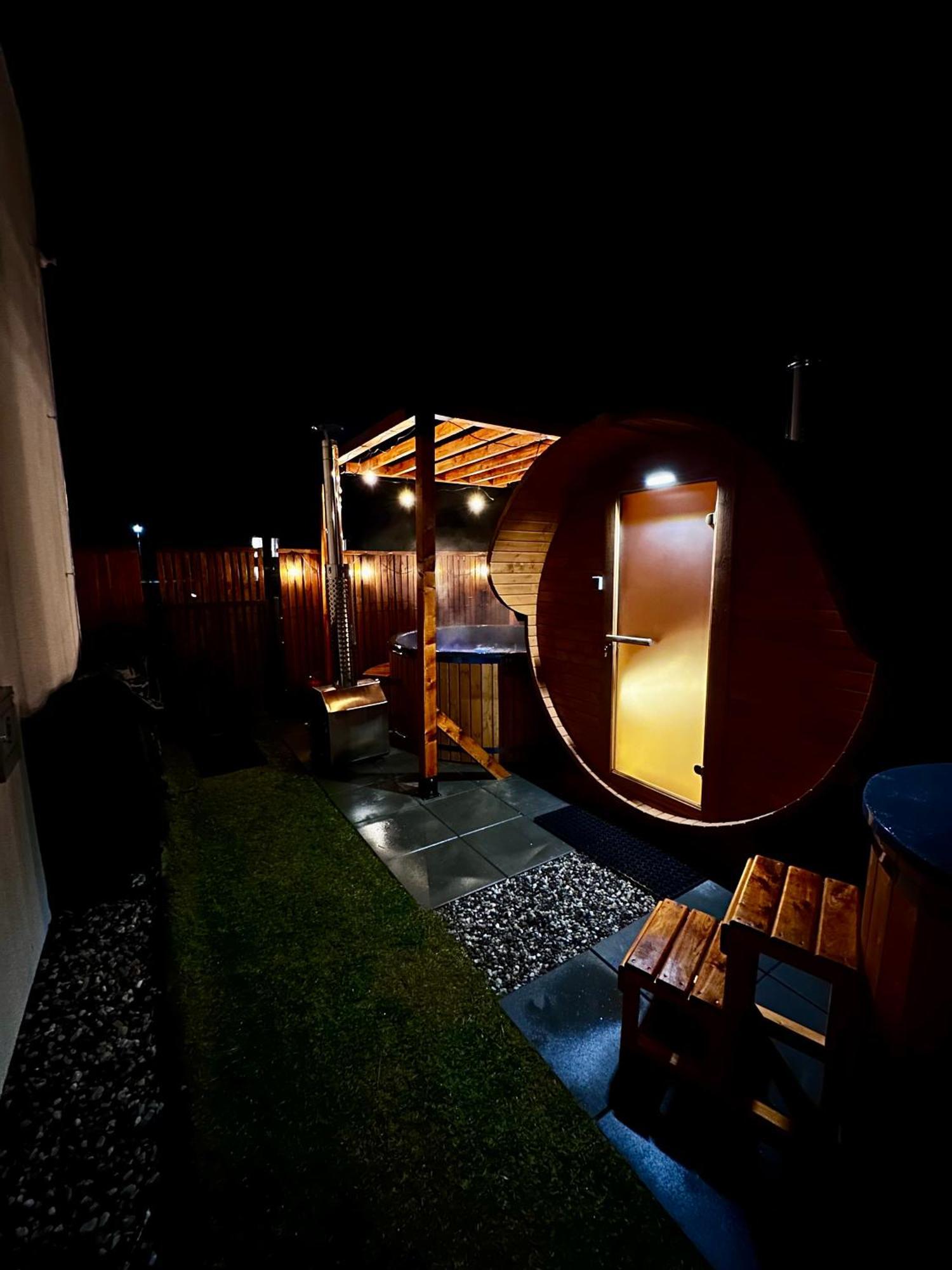 Apartament Pod Wzgorzem Z Sauna, Jacuzzi I Basenem Kudowa-Zdroj Bagian luar foto